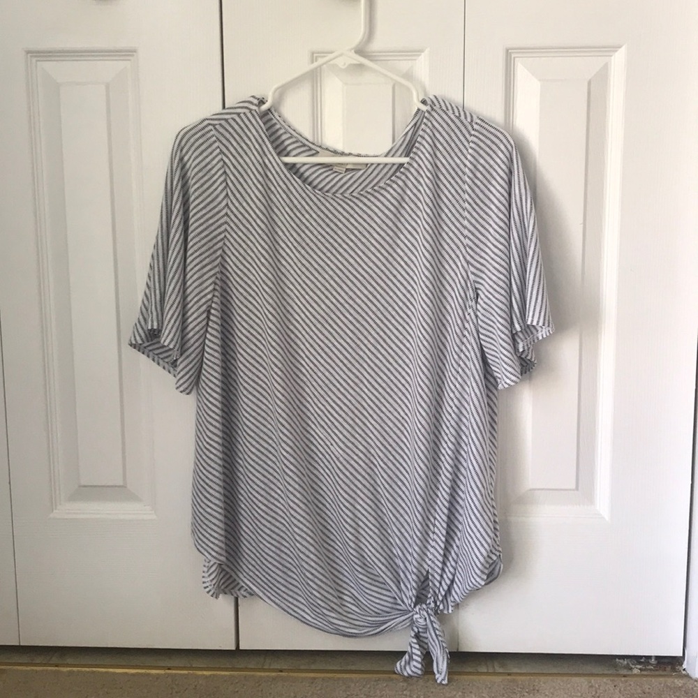 Loft front twist tie shirt